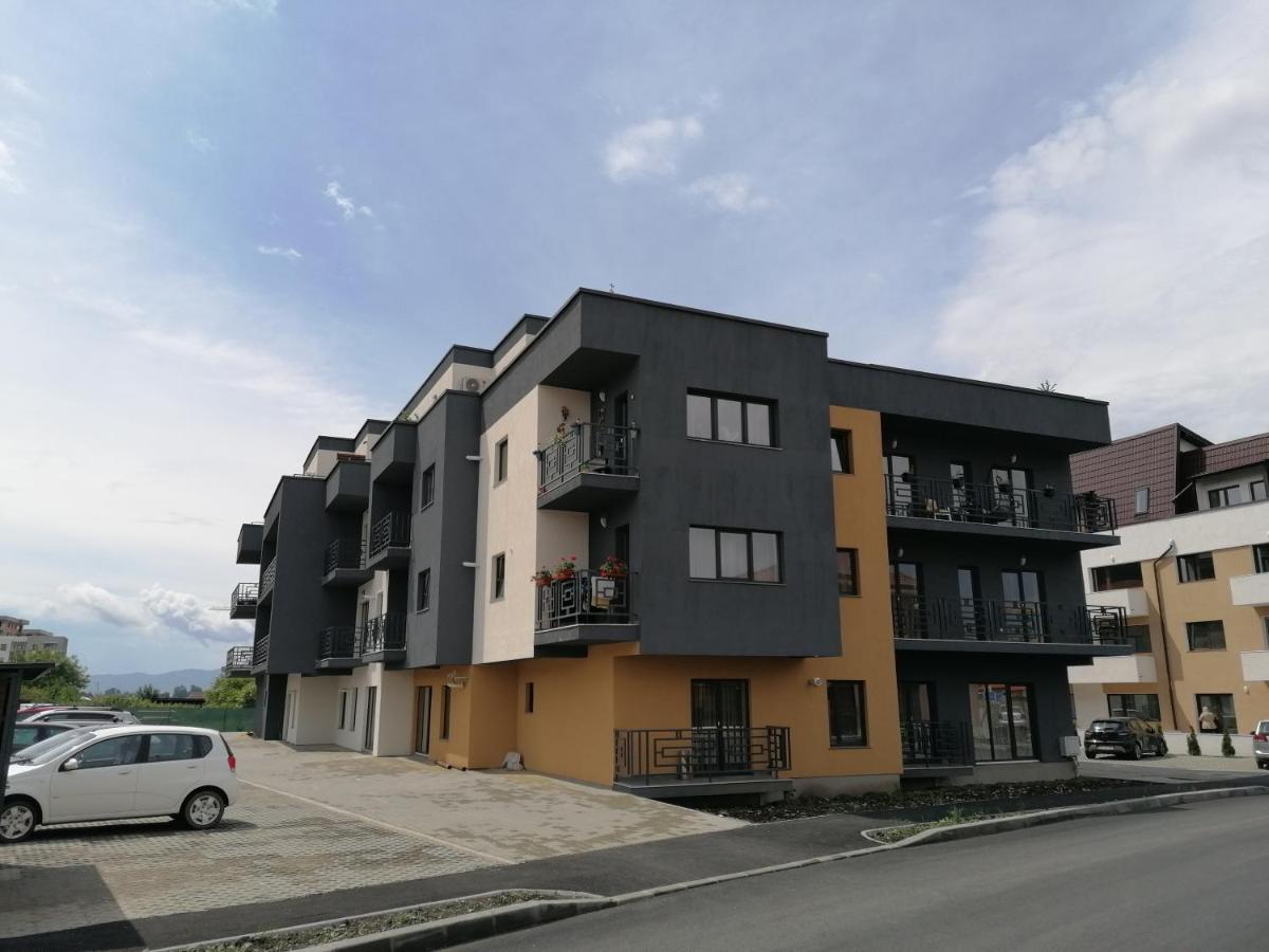 Ama Apartament Cu Terasa 50 Mp & Parcare Brașov Exterior foto