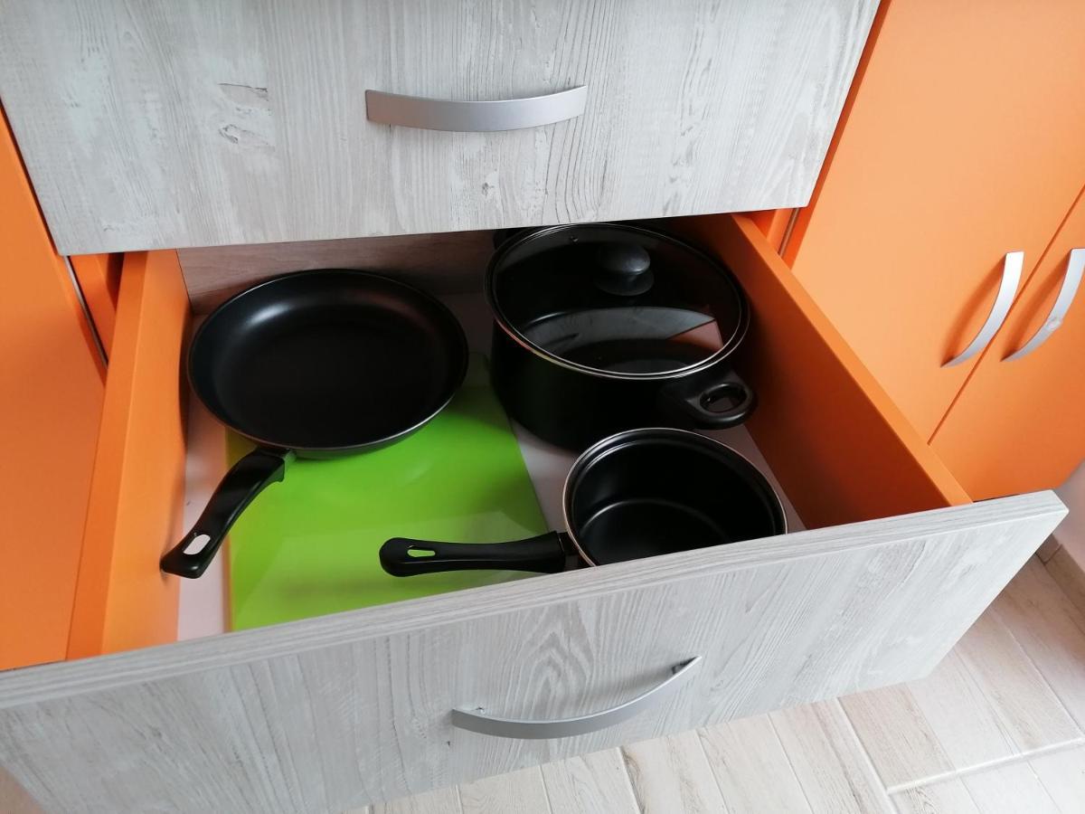 Ama Apartament Cu Terasa 50 Mp & Parcare Brașov Exterior foto