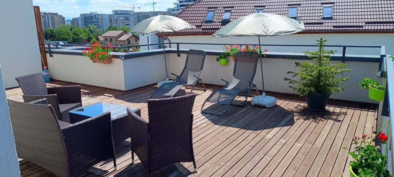 Ama Apartament Cu Terasa 50 Mp & Parcare Brașov Exterior foto